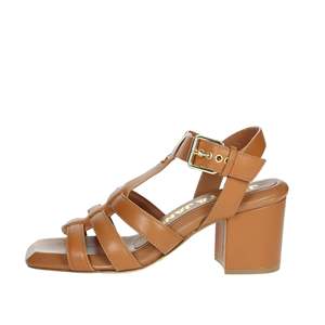 Sandalias de Tacón de Cuero para Mujer Janet & Janet J-214, Diseño con Tiras y Tacón Cuadrado Color Bronceado - Product Image 1