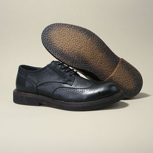 High End Men's Business Casual Formal Leather <b>Shoes</b> Brogue Carved Lace-Up Height Increasing <b>Waterproof</b> Cowhide Walking <b>Shoes</b> - Product Image 1