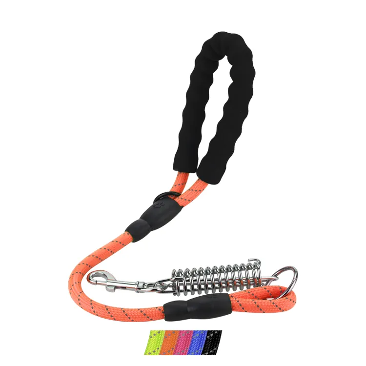 Atacado 5 FT Forte Confortável Punho Acochoado Altamente Reflexivo Threads Trançado Dog Long Leash Para Big Middle Dogs