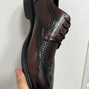 Chaussures habillées pour hommes en cuir véritable, style Oxford, bout rond, respirantes, à lacets, pour le bureau et la carrière, toutes saisons, motif uni, semelle extérieure en caoutchouc - Product Image 1