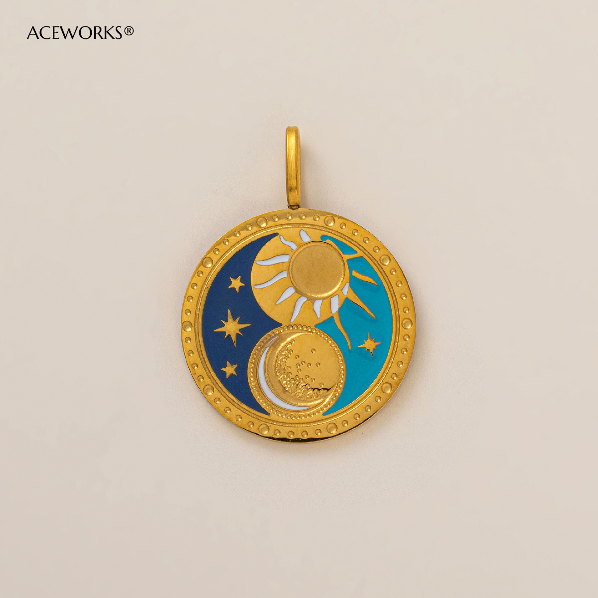 จี้พระอาทิตย์พระจันทร์ดาว