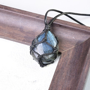 Pendentif en labradorite naturelle chatoyante sur cordon, cristaux de guérison, collier pendentif pour cadeau - Product Image 3