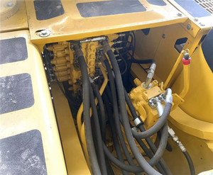 Excavadora de cadenas Komatsu PC300-7 de 35 toneladas, usada, modelo 2018, con componentes de motor, caja de cambios y engranajes - Product Image 6