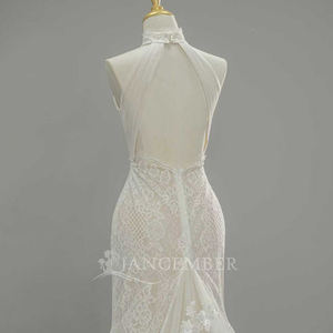 Robe de mariée sirène moderne SFY334 style bohème avec broderie florale en dentelle et appliques de cristaux - Product Image 5