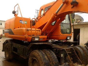 Excavatrice multifonctionnelle sur chenilles originale de la Corée DOOSAN DH150-7 Hyundai à haut rendement en bon état d'occasion en vente - Product Image 3