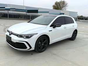 Autos de Exportación Modelo 2023 Volkswagen <span class=keywords><strong>Golf</strong></span> <span class=keywords><strong>8</strong></span> <span class=keywords><strong>R</strong></span>-<span class=keywords><strong>Line</strong></span> 1.4T 280TSI Exterior Blanco Transmisión Automática - Product Image 1