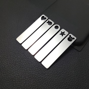 YD439 Móc Chìa Khóa Trống Bán Sỉ Logo Tùy Chỉnh Dụng Cụ Mở Chai Bia Biển Số Dụng Cụ Mở Móc Khóa Chống Thất Lạc Bằng Thép Không Gỉ - Product Image 2