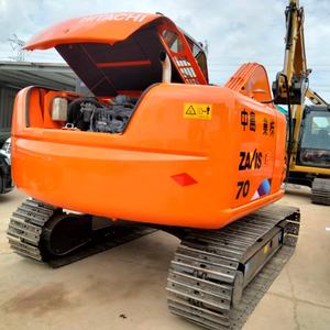 Mini-excavatrice d'occasion pour petits projets ZX70 HITACHI – Ventes mondiales record – Hitachi d'occasion du Japon – Mini-pelleuse sur chenilles ZX70 - Product Image 5