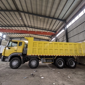 Camion à <span class=keywords><strong>benne</strong></span> basculante Sinotruck Hohan <span class=keywords><strong>d</strong></span>'<span class=keywords><strong>occasion</strong></span>, 12 pneus, 40 tonnes, 8x4, Howo Tipper Camion - Product Image 1