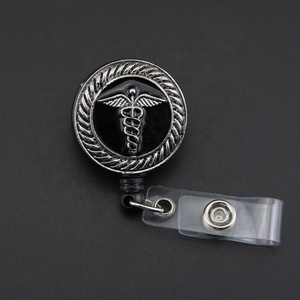 <span class=keywords><strong>Porte</strong></span>-<span class=keywords><strong>badge</strong></span> rétractable pour infirmières et personnel médical, avec clip, vente chaude, <span class=keywords><strong>porte</strong></span>-<span class=keywords><strong>badge</strong></span> OMS - Product Image 3