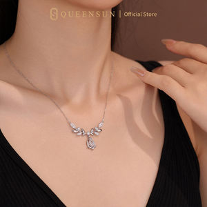 قلادة ألماس مختبري من كوينزون IGI بوزن 1 قيراط، درجة D VS1، من البلاتين PT950، تصميم إلهة القمح، سلسلة ترقوة راقية على شكل زهرة الأوركيد - Product Image 3