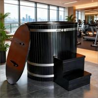 Baignoire en bois pour bain de glace au design moderne pour la récupération et la thérapie bien-être en hydrothérapie en extérieur