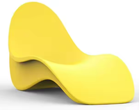 Fabricant de chaises de salle à manger en plastique OEM de couleur personnalisée, chaise ergonomique rotomoulée avec impression de logo pour restaurant et café