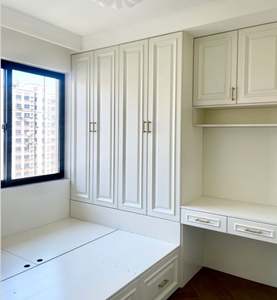 Closet, dressing, espace de travail et chambre à coucher en bois, design moderne, multifonctionnel et luxueux, sur mesure pour l'intérieur de la maison et les murs d'hôtel - Product Image 1