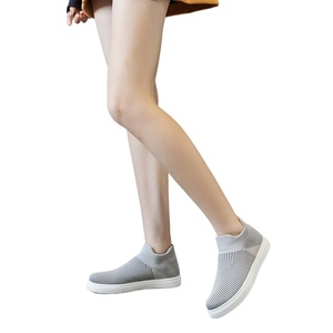 Chaussures de sport décontractées en tricot souple à semelle souple et légère, fabriquées en Chine, personnalisables - Product Image 3