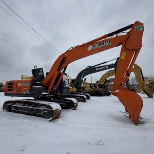 Excavatrice Hitachi ZX200 20T avec moteur Isuzu, engrenages et pompe – Faible nombre d'heures de fonctionnement pour la location en Afrique de l'Ouest et en Asie du Sud-Est - Product Image 2