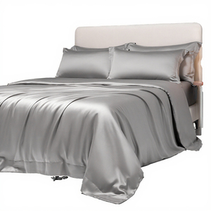 Conjunto de Lençóis de Cetim PVC Luxuosos e Modernos para Cama <span class=keywords><strong>Queen</strong></span> <span class=keywords><strong>Size</strong></span>, Lençol Ajustável Preto Macio e Sedoso com Bolsos Profundos, Conjunto de Cama de Cetim - Product Image 1