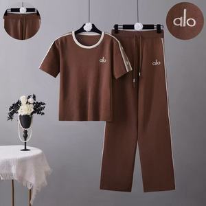 Nouvel ensemble décontracté tricoté avec lettres brodées, coupe ample, pour <span class=keywords><strong>femme</strong></span>, collection été 2026, haut et <span class=keywords><strong>pantalon</strong></span> large assortis, style transfrontalier - Product Image 2