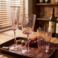 Verre à vin rose martelé avec bord doré et bouche triangulaire, flûte à champagne, verre à eau pour mariage et fête, vente en gros