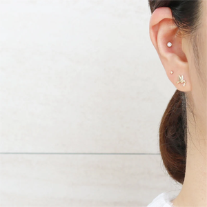 Boucles d'oreilles pendantes en or massif 14K 18K personnalisées de luxe, motif oiseau et feuilles de laurier, serties de zirconiums, bijoux de haute couture pour piercing - Product Image 6