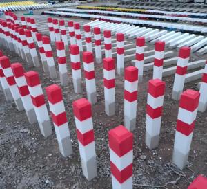 Poteau de signalisation <span class=keywords><strong>composite</strong></span> en fibre de verre et piquet de marquage en PRV pour avertissements de distance et marques de sécurité sur autoroute - Product Image 5