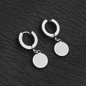 新しい幸運のイヤリング イヤリング ライトラグジュアリー 個性的なイヤリング 日本と韓国のシンプルなジョーカーイヤリング 幾何学模様 - Product Image 3