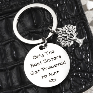 Porte-clés européen et américain en acier inoxydable en métal gravé «Best Sisters» Gift Explosion-Only Good Sister Token - Product Image 2