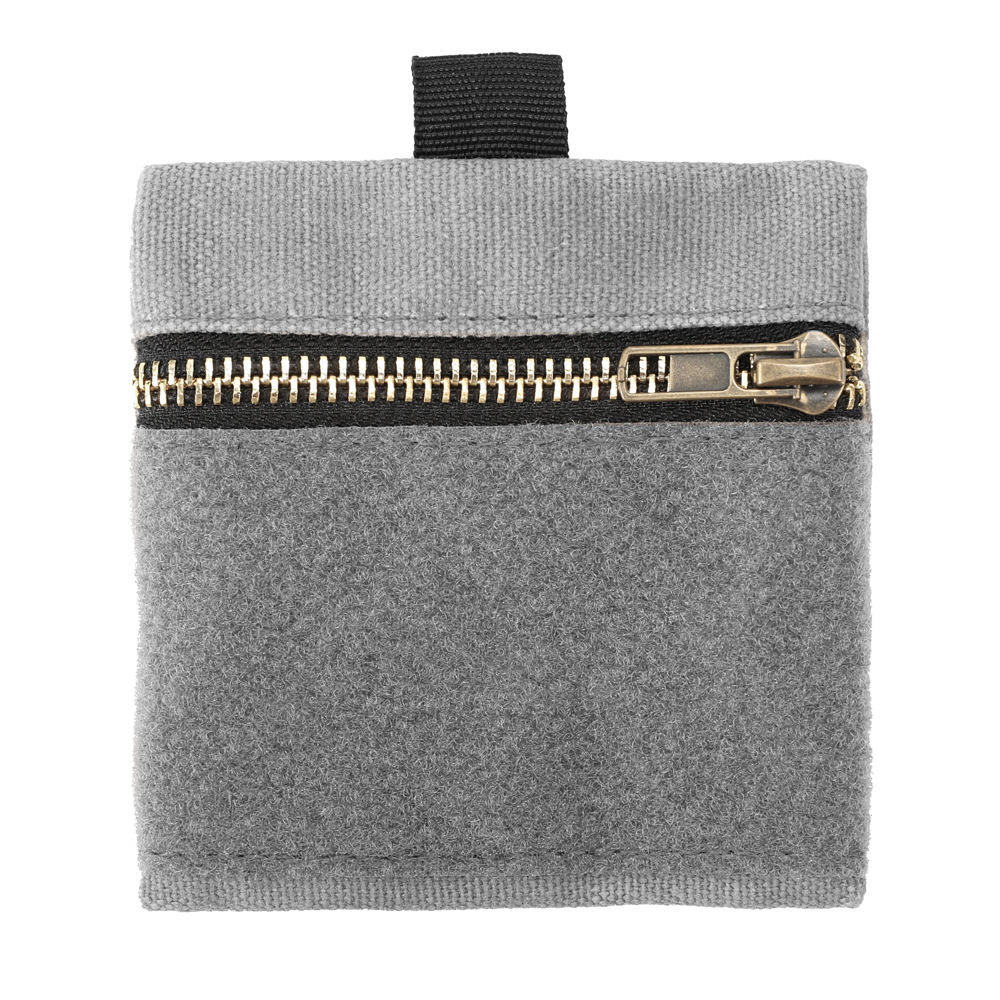 สีเทาอ่อน