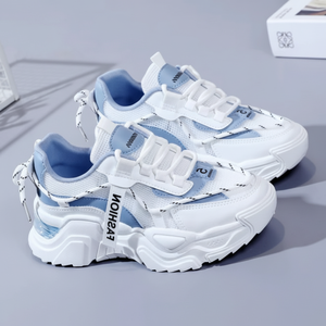 2025 nuovi arrivi Sneakers da donna che aumentano l'altezza per la primavera estate scarpe da corsa in Mesh bianche con coordinamento per gli studenti - Product Image 1