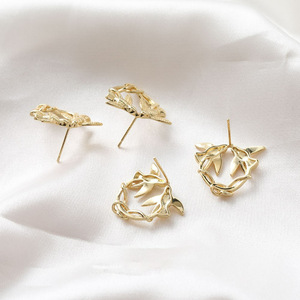 Orecchini a perno con uccelli, nuovo stile cinese, semplici, geometrici, in ottone, placcati oro, di lusso leggero - Product Image 4