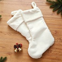 Décorations de Noël : Chaussette de Noël en peluche brodée de paillettes en forme de flocon de neige, chaussettes de Noël brodées, sac cadeau pour bonbons