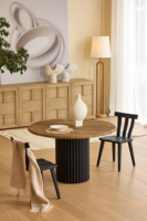 Buffet à quatre portes de style minimaliste japonais, d'inspiration rétro, finition frêne, adapté à une utilisation dans le salon