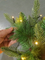 Guirlande de Noël artificielle pré-éclairée de 120 cm, 50 LED, fonctionnant sur piles, en PVC et PE, avec aiguilles de pin, pour décorer le cheminée et les escaliers
