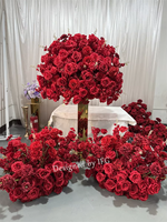 Tendance de la décoration florale de mariage IFG 2026, centre de table élégant en fleurs artificielles, roses rouges de 100 cm