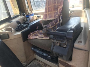 Vente chaude Bulldozer sur chenilles CAT d'occasion D7G2 D8R D6G D6H D6R D7H D9R importé du Japon de bonnes performances - Product Image 5