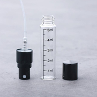 Vente en gros de mini flacons en verre de 1ml 2ml 2.5ml de bouteilles testeur d'échantillon de parfum couvercle noir bas quantité minimale de commande stock sérigraphie logo