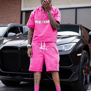 Ensemble Polo à Manches Courtes et Short pour Homme, Style Streetwear Casual, Demi-Zip Personnalisé en Gros, Couleur Rose, pour l'Été - Product Image 1