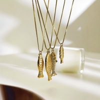 Collier pendentif poisson plaqué or en acier inoxydable sans ternissement cadeau fiançailles anniversaire animal religieux