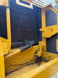 Excavatrice sur chenilles hydraulique CAT 320B d'occasion en excellent état, unité japonaise stable pour la construction de routes et les travaux de terrassement - Product Image 5