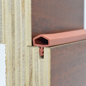 מכירות ישירות ממפעלים סינים. מוצרי גומי שונים. רצועות איטום מסוג חריץ לדלתות עץ. גומי טבעי. - Product Image 1