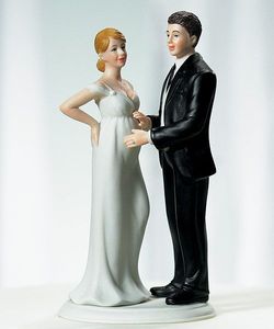 <strong>Wedding</strong> <strong>Gift</strong> Resin <strong>Bride</strong> and Groom Couple Cake Topper with Customized Size and OEM/ODM Design - Product Image 4