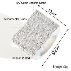 แหวนสี่เหลี่ยมผู้ชายลายตัวอักษรภาษาอังกฤษสไตล์ฮิปฮอป ทองแดงคุณภาพสูงฝังเพชรซิร์คอน - Product Image 5