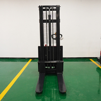 Promotion : Chariot élévateur électrique 3,5 m 1,5 tonne avec moteur intégré pour le levage de marchandises en entrepôt