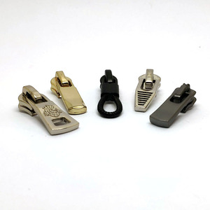 Tùy Chỉnh Chất Lượng Cao Dây Kéo Đầu Sliver Túi Xách Dây Kéo Puller Không Thấm Nước Zip Nhãn Nhà Sản Xuất Thấp Moq Tùy Chỉnh Kim Loại Dây Kéo - Product Image 2