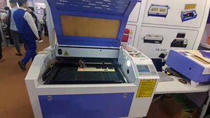 เครื่องเลเซอร์ MDF Bois bricolage breau acrylique 4060 50W60W80W100W <span class=keywords><strong>CO2</strong></span> CNC - Product Image 5