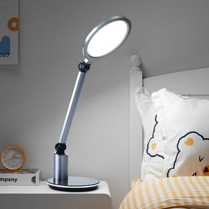 Lampe de table LED moderne et écologique à spectre complet, design réglable pour la protection des yeux, idéale pour la table de chevet et la salle de lecture - Product Image 1