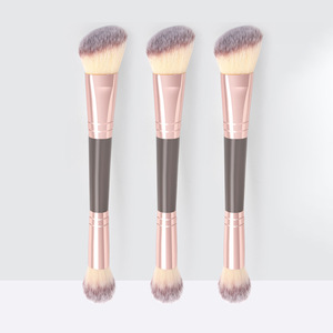 Précision Durable Double extrémité <span class=keywords><strong>pinceau</strong></span> de maquillage poudre brosse fond de teint mélangeur correcteur Blush brosses manche en plastique pour le visage - Product Image 4