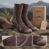 Chaussettes de randonnée en mélange de laine et de fibres écologiques, couleur prune taupe, en laine et nylon, tricotées avec contrôle de la maille, talon et bout renforcés, entretien facile, taille personnalisée