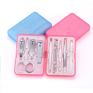 Khuyến Mãi Thép Không Gỉ Nail Clipper Scissor Tweezers Pedicure <span class=keywords><strong>Tool</strong></span> Kit <span class=keywords><strong>Mini</strong></span> Gift Box Bộ Làm Móng Tay Cho Các Bà Mẹ Ngày Quà Tặng 2021 - Product Image 5