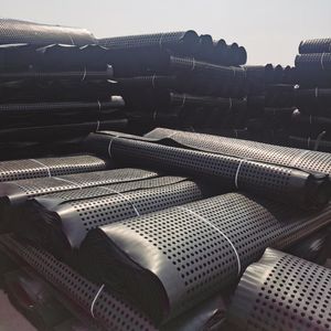 Nouveau tissu <span class=keywords><strong>de</strong></span> géotextile composite à fossettes perforées en PVC <span class=keywords><strong>de</strong></span> style industriel matériau HDPE bande filtrante <span class=keywords><strong>de</strong></span> stockage d'<span class=keywords><strong>eau</strong></span> panneau <span class=keywords><strong>de</strong></span> vidange - Product Image 3